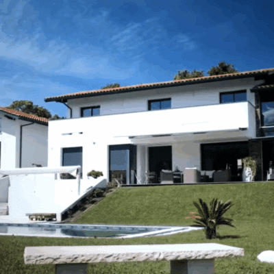 Photographie extérieure maison néobasque Bassussarry