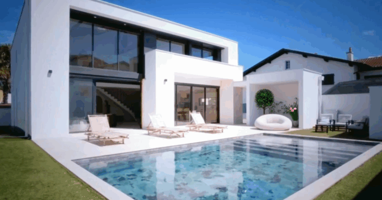 Maison contemporaine d’architecte à Anglet, extérieure avec piscine , sur la Côte basque