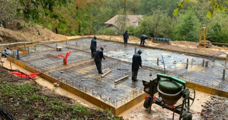 Photographie vue extérieur du chantier en cours de la villa