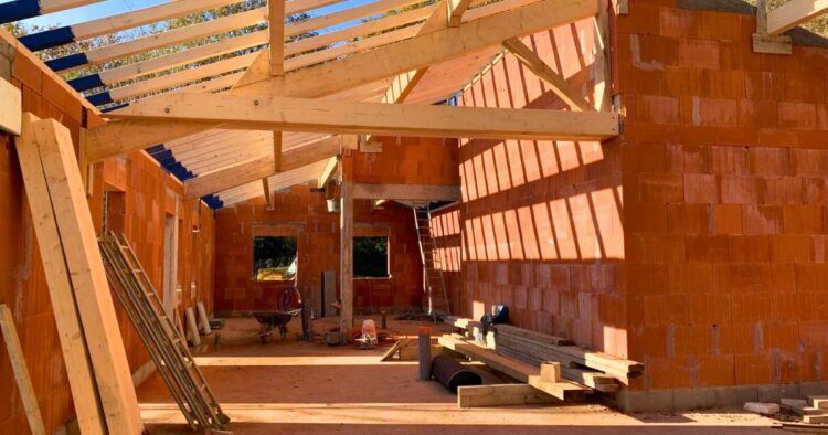 Photographie vue extérieur du chantier en cours de la villa