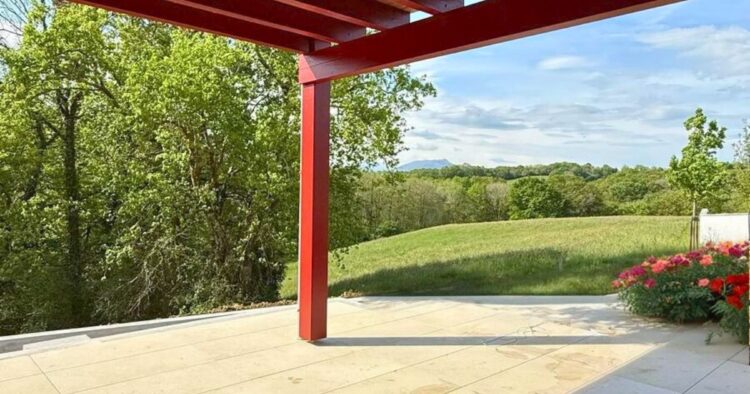 Photographie de la vue extérieur de la villa sur mesure à ARCANGUES 6