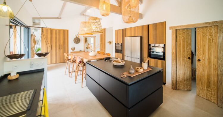 Photographie de la cuisine de la villa à Anglet