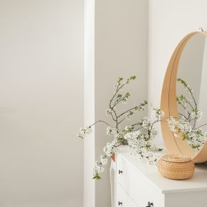 Photographie d'intérieur d'une maison neuve possédant un système de ventilation efficace