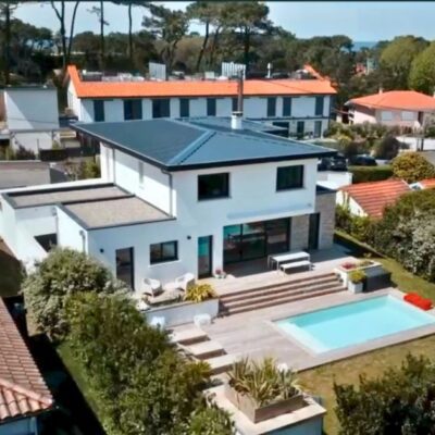 Photographie de la vue globale extérieure de la villa à Anglet 2